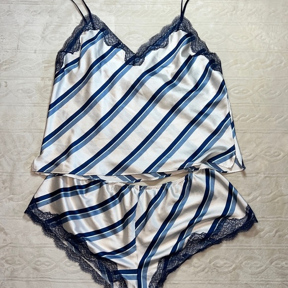 Victoria's Secret Other - Victorias Secret pajama set